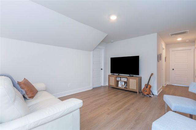 1111 Bay Drive, Fair Play, SC 29643