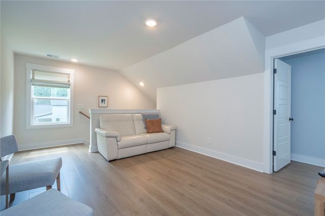 1111 Bay Drive, Fair Play, SC 29643