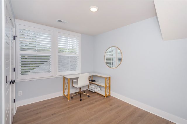 1111 Bay Drive, Fair Play, SC 29643