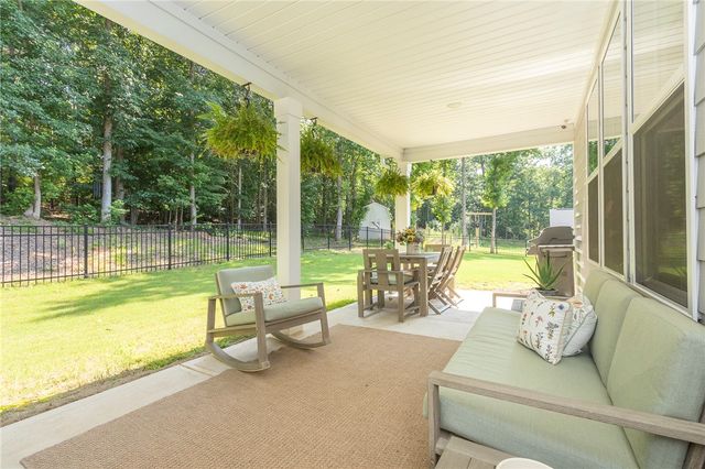 1111 Bay Drive, Fair Play, SC 29643