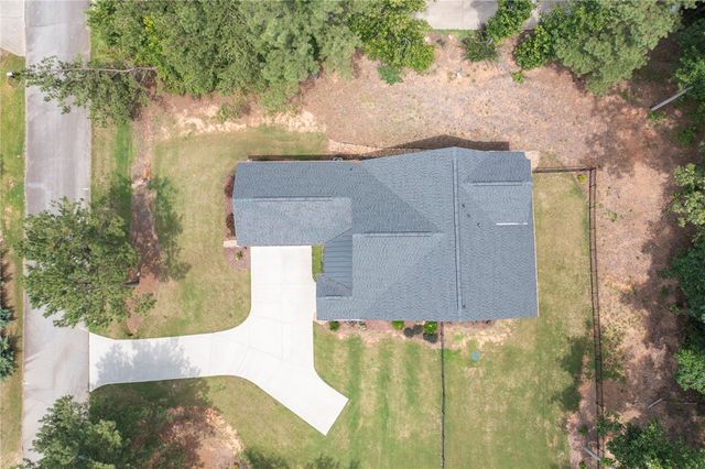 1111 Bay Drive, Fair Play, SC 29643