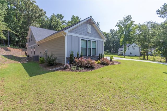 1111 Bay Drive, Fair Play, SC 29643