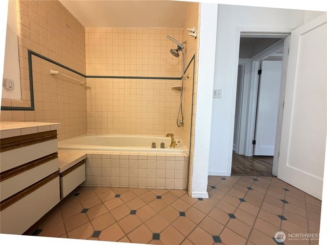 1410 Middle Street SE, Olympia, WA 98501