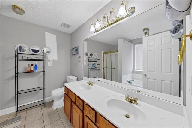 646 Autumn Leaf Circle, Mcdonough, GA 30253