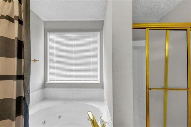 646 Autumn Leaf Circle, Mcdonough, GA 30253