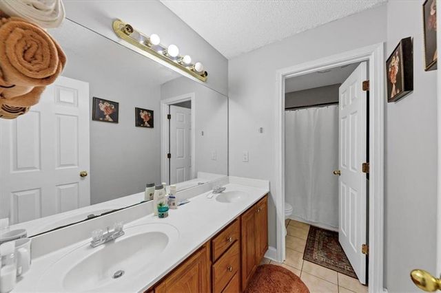 646 Autumn Leaf Circle, Mcdonough, GA 30253