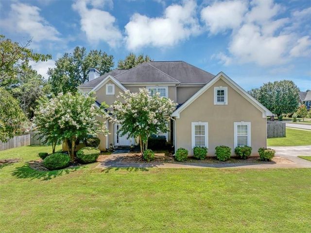 646 Autumn Leaf Circle, Mcdonough, GA 30253