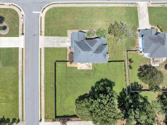 646 Autumn Leaf Circle, Mcdonough, GA 30253