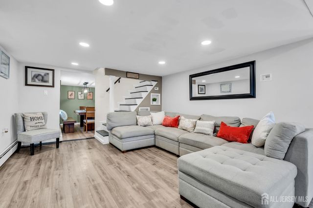 13 Hensler Lane, Sayreville, NJ 08872