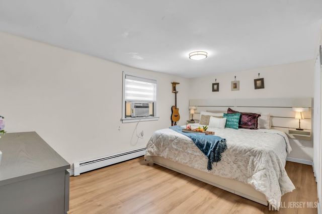 13 Hensler Lane, Sayreville, NJ 08872