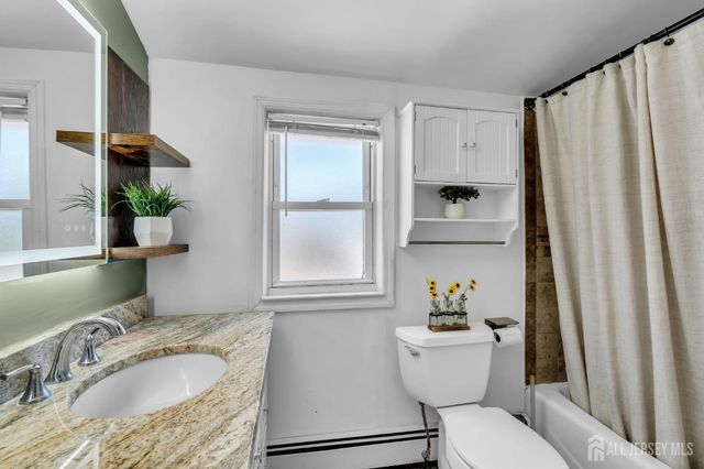 13 Hensler Lane, Sayreville, NJ 08872