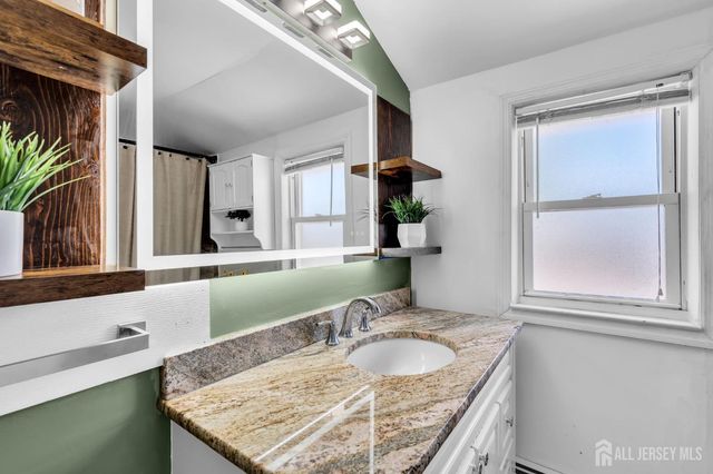 13 Hensler Lane, Sayreville, NJ 08872