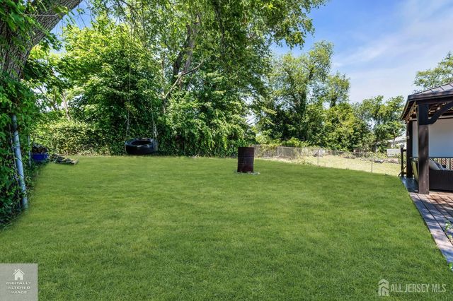 13 Hensler Lane, Sayreville, NJ 08872