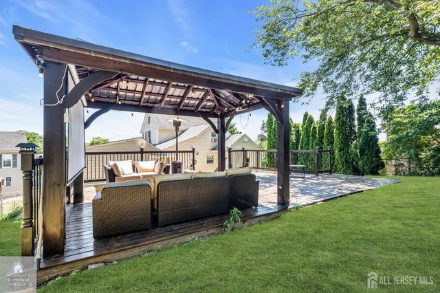 13 Hensler Lane, Sayreville, NJ 08872