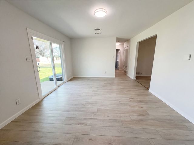 309 Cooper Street, Cedar Hill, TX 75104