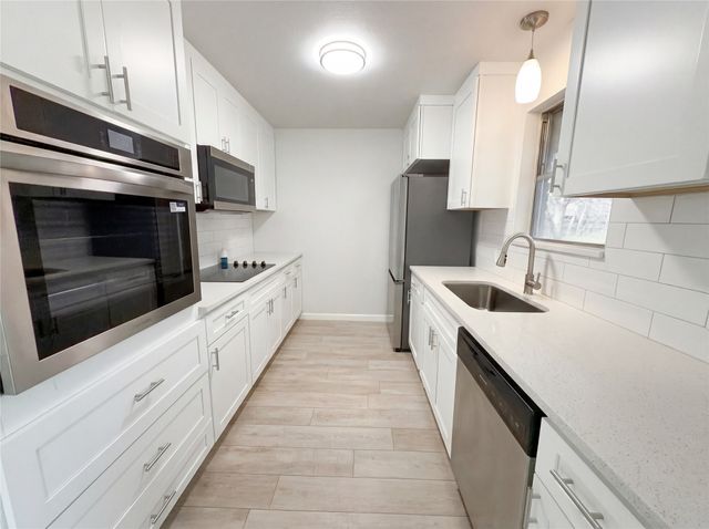 309 Cooper Street, Cedar Hill, TX 75104