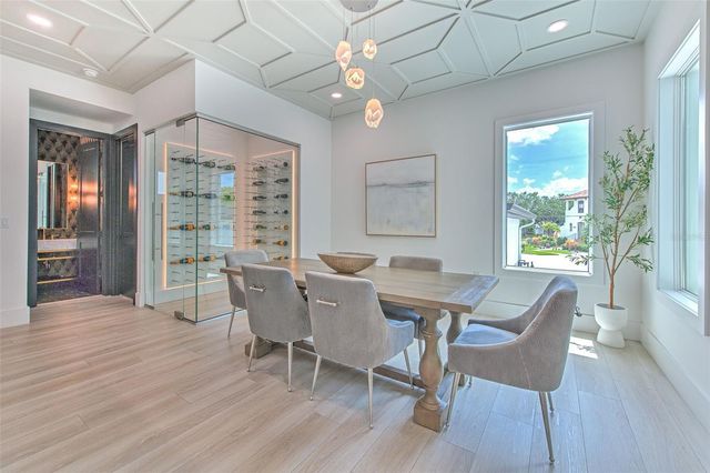 4815 W SUNSET BOULEVARD, Tampa, FL 33629