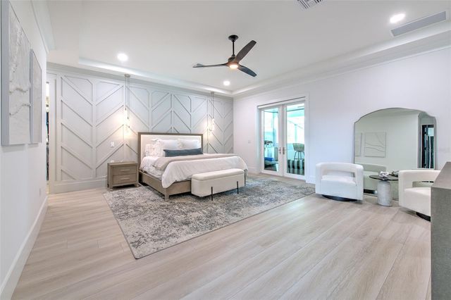 4815 W SUNSET BOULEVARD, Tampa, FL 33629