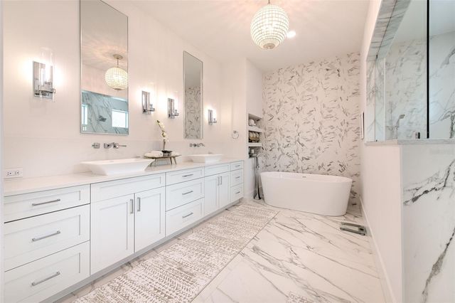 4815 W SUNSET BOULEVARD, Tampa, FL 33629