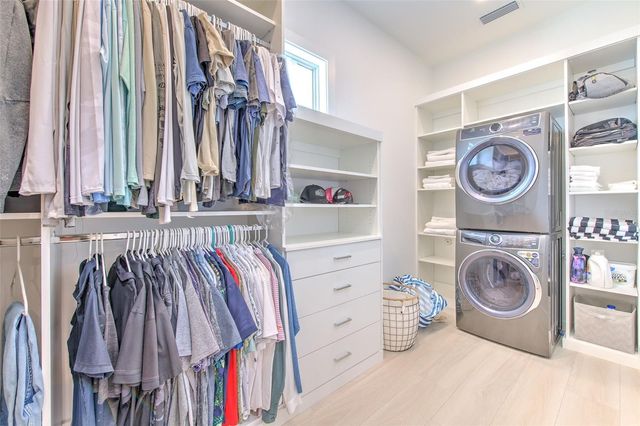 4815 W SUNSET BOULEVARD, Tampa, FL 33629