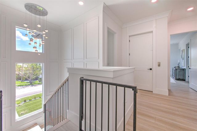 4815 W SUNSET BOULEVARD, Tampa, FL 33629