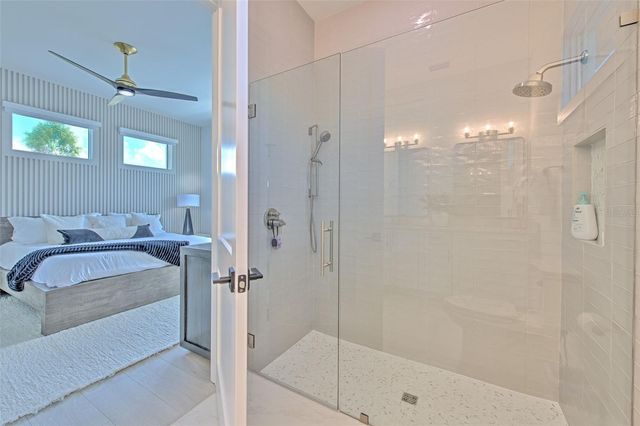 4815 W SUNSET BOULEVARD, Tampa, FL 33629