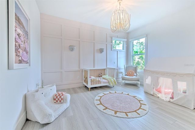 4815 W SUNSET BOULEVARD, Tampa, FL 33629