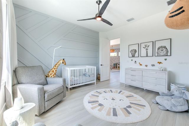 4815 W SUNSET BOULEVARD, Tampa, FL 33629