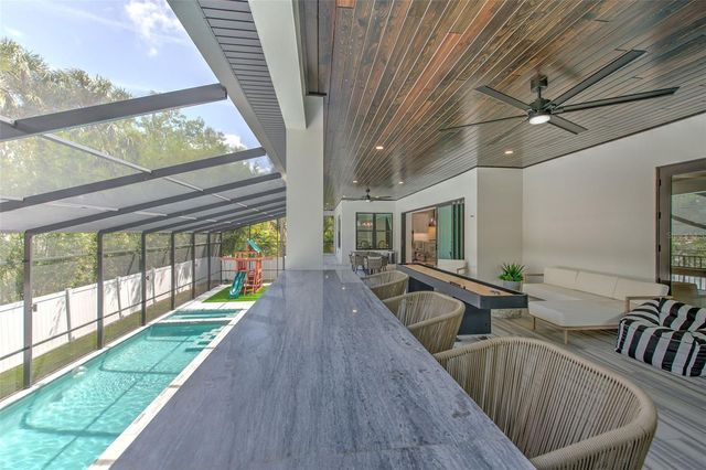 4815 W SUNSET BOULEVARD, Tampa, FL 33629