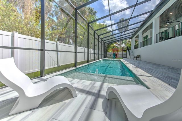 4815 W SUNSET BOULEVARD, Tampa, FL 33629