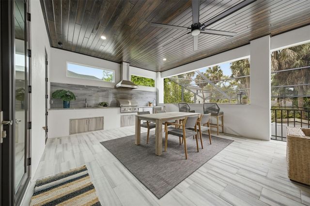 4815 W SUNSET BOULEVARD, Tampa, FL 33629