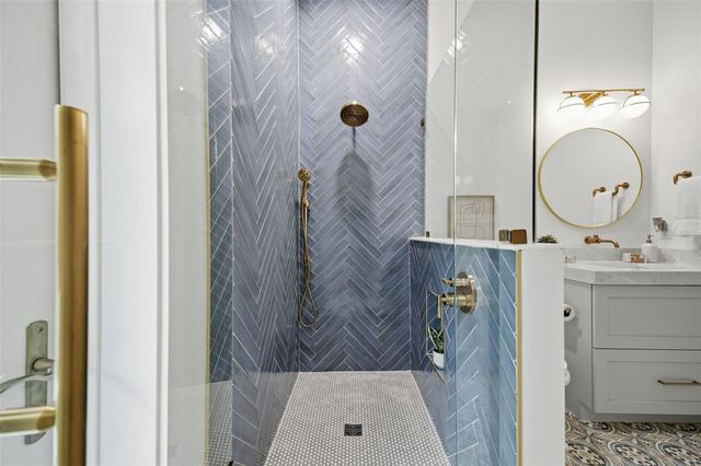 4815 W SUNSET BOULEVARD, Tampa, FL 33629