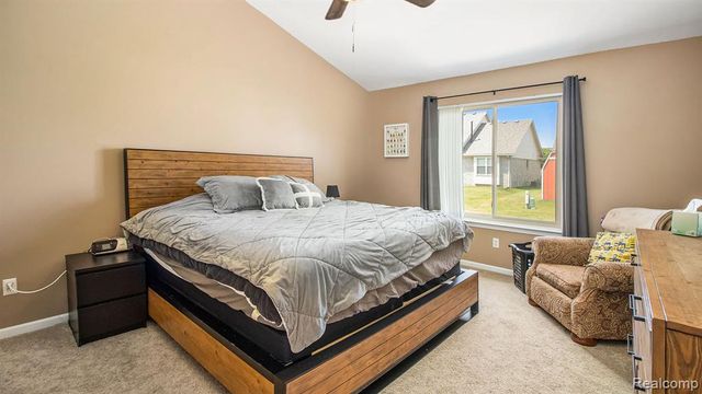 24272 Charles Drive, Brownstown, MI 48183