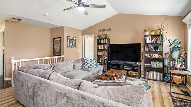 24272 Charles Drive, Brownstown, MI 48183