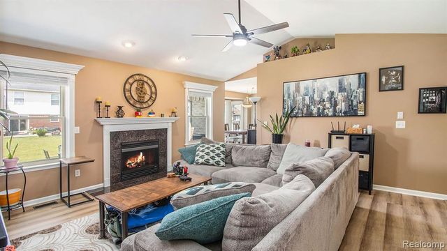 24272 Charles Drive, Brownstown, MI 48183