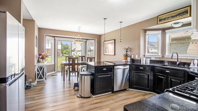 24272 Charles Drive, Brownstown, MI 48183