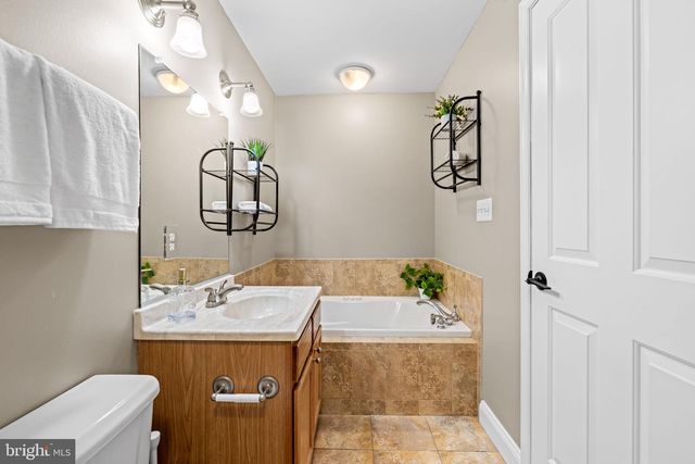 3316 FLEET ST, Baltimore, MD 21224