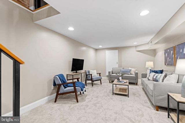 3316 FLEET ST, Baltimore, MD 21224