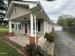 136 Ruby Avenue, Elizabethton, TN 37643