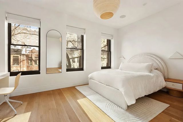 26 W 95TH Street, New York City, NY 10025