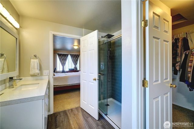 2702 9th SE, Puyallup, WA 98374