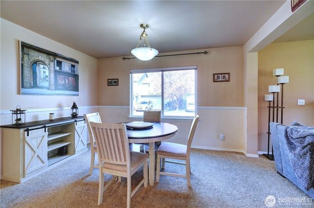2702 9th SE, Puyallup, WA 98374