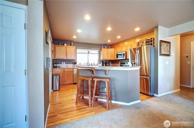 2702 9th SE, Puyallup, WA 98374
