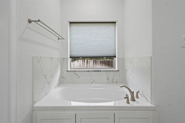 12633 Drexler Place, Fort Worth, TX 76126