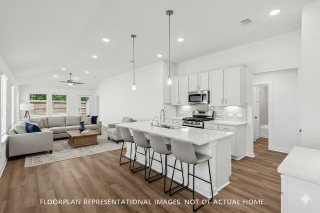 1305 Blue Moon Lane, La Marque, TX 77568