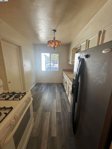 26555 Underwood Ave, Hayward, CA 94544