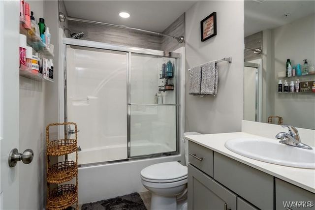 711 12th 1, Tuscaloosa, AL 35401