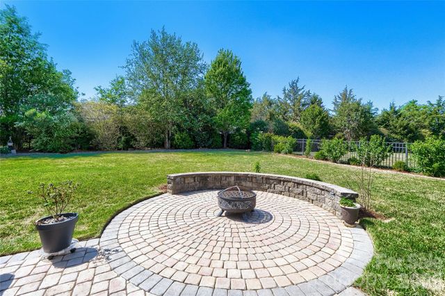 10636 Rippling Stream Drive NW, Concord, NC 28027