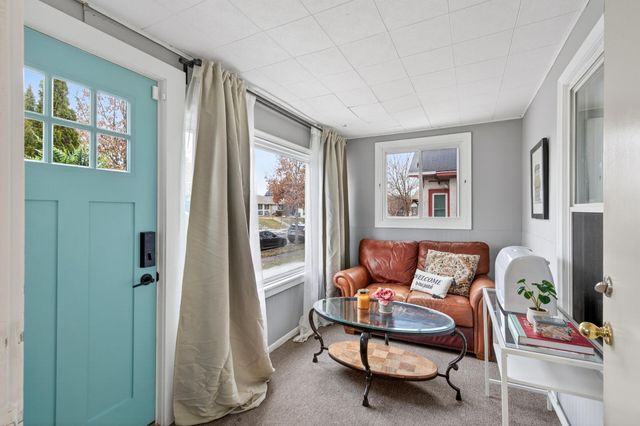 2622 Newton Avenue N, Minneapolis, MN 55411