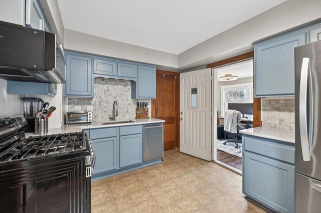 2622 Newton Avenue N, Minneapolis, MN 55411